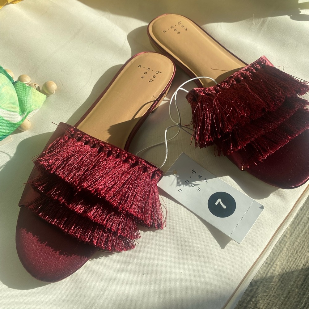 A New Day | Burgundy Tassel Flat Slides | NWT | sz. 7
